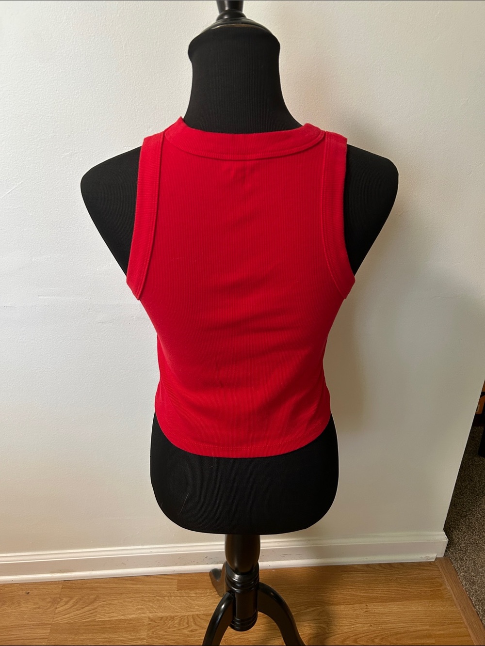 Old Navy Ribbed Tank Top - Picture 3 of 4